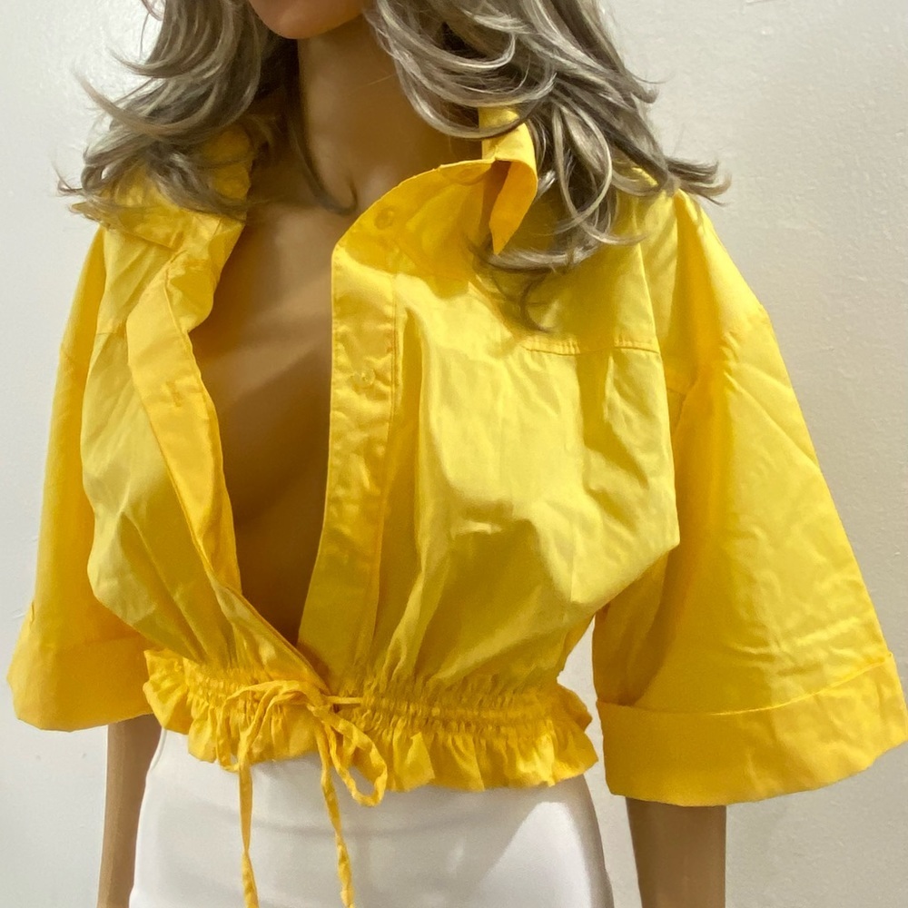Beautiful yellow blouse. Classy for every occation